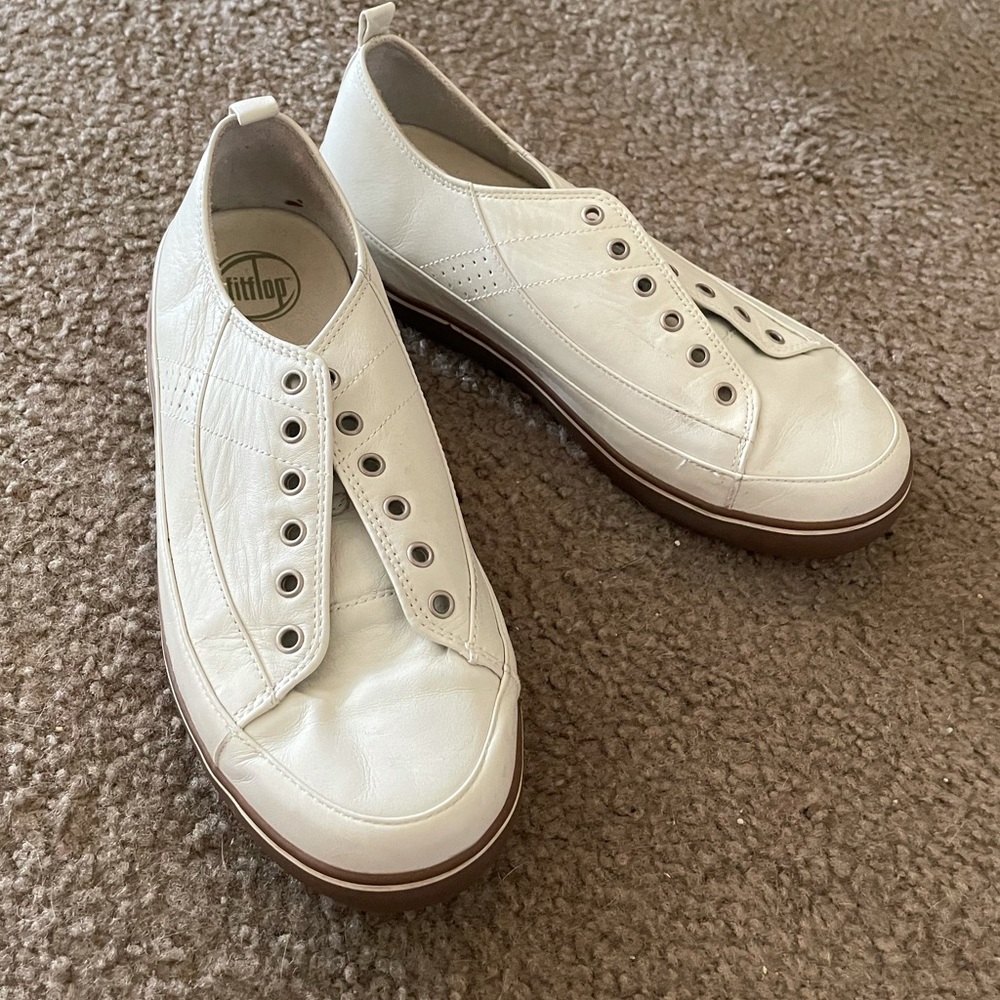 Low platform sneakers - no laces